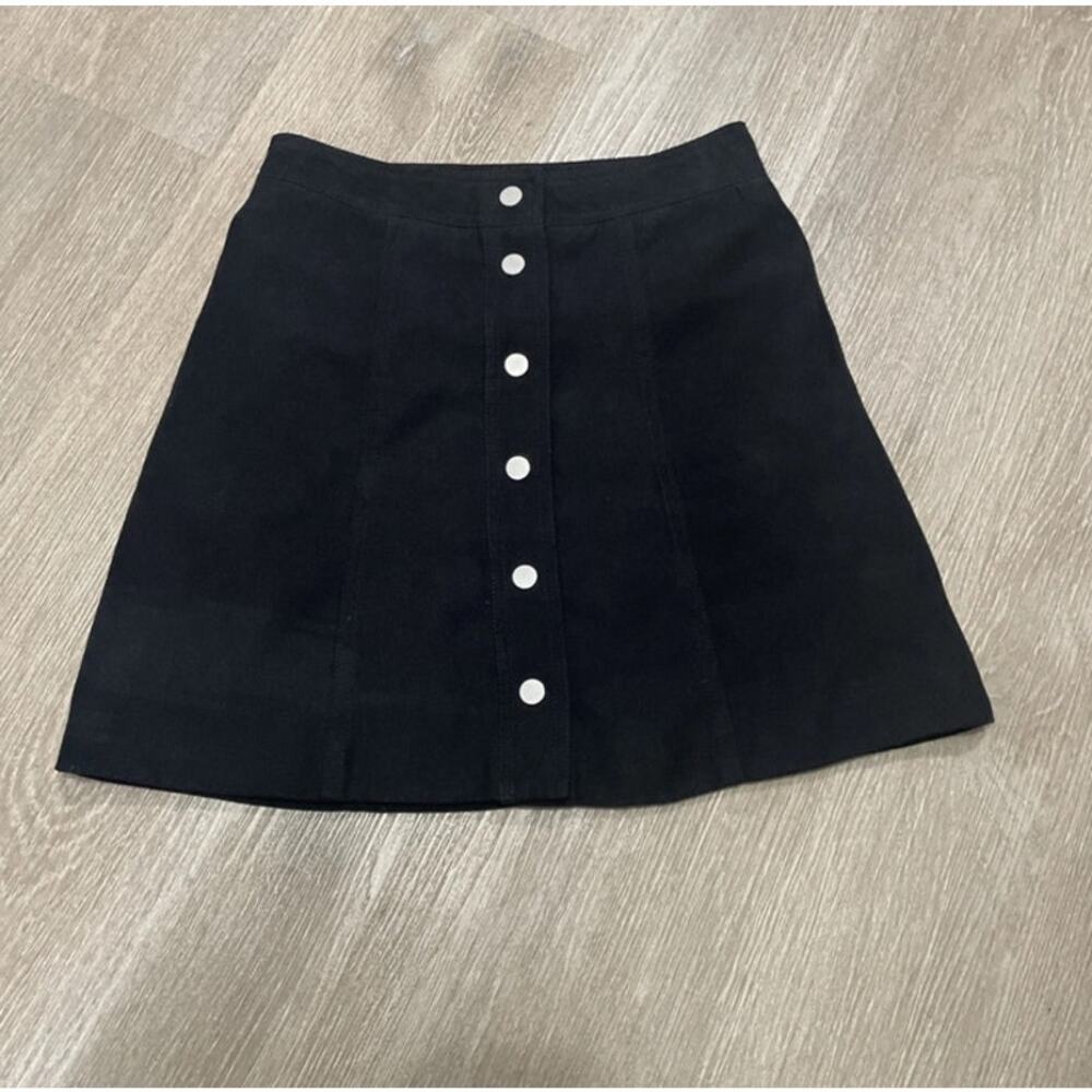 H&M Divided Y2K Black Mini Skirt – Size 0 – Silver Snap Front – VGUC